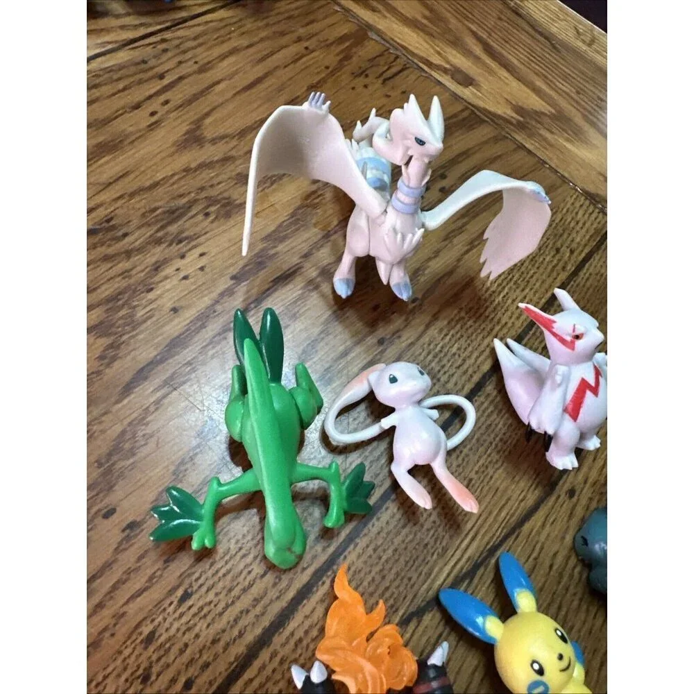 TOMY Pokemon Figure Lot Of 7 Flareon